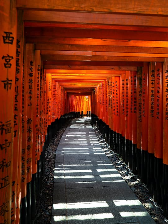 The entrance to Yasaka Shrine, known for its disease-warding amulets and the Gion Matsuri festival