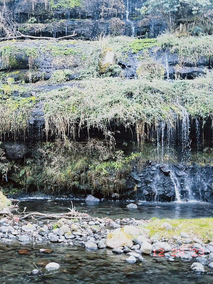 Scenic view of Oshino Hakkai, a beautiful spot with picturesque ponds