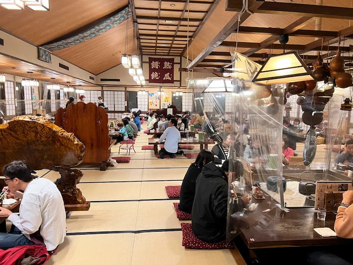 Kosaku Kawaguchiko, the highest-rated eateries near Mount Fuji